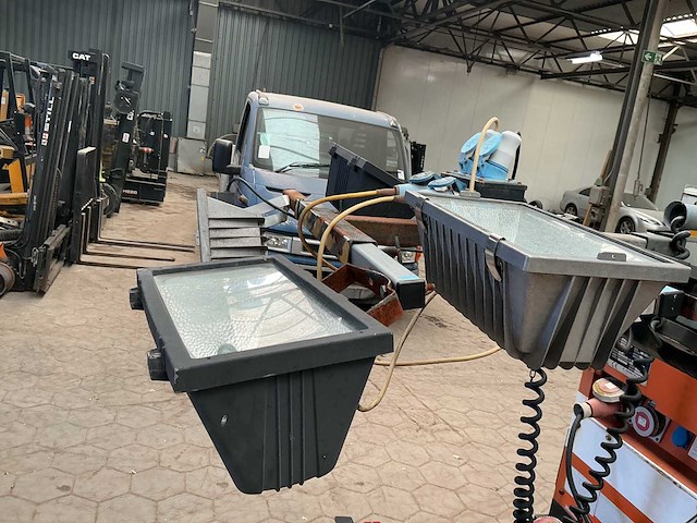 1998 denyo dca-20ssgk floodlight - afbeelding 6 van  10
