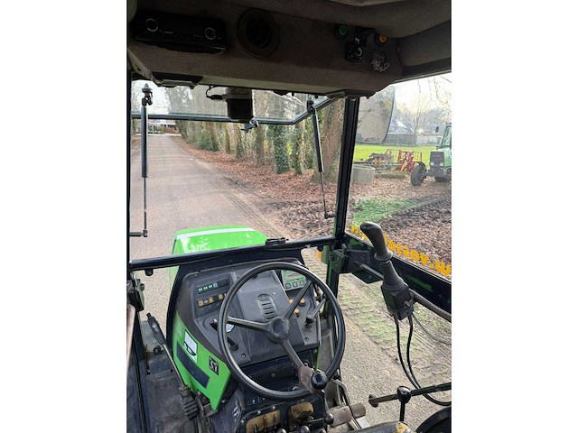 1998 deutz-fahr agrocmpact 3.50f smalspoor vierwielaangedreven landbouwtractor - afbeelding 8 van  10