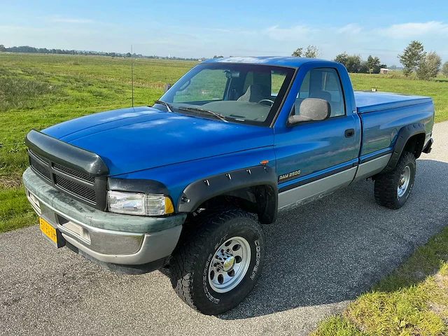 1998 dodge ram 2500 4x4 5.9 ltr. cummins bedrijfswagen - afbeelding 24 van  26