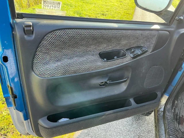 1998 dodge ram 2500 4x4 5.9 ltr. cummins bedrijfswagen - afbeelding 4 van  26