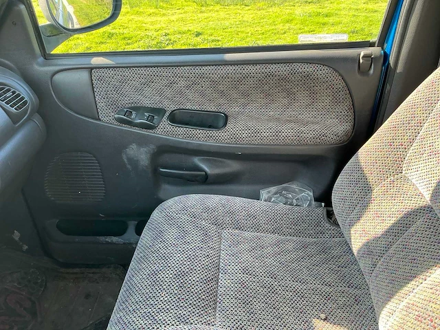 1998 dodge ram 2500 4x4 5.9 ltr. cummins bedrijfswagen - afbeelding 12 van  26