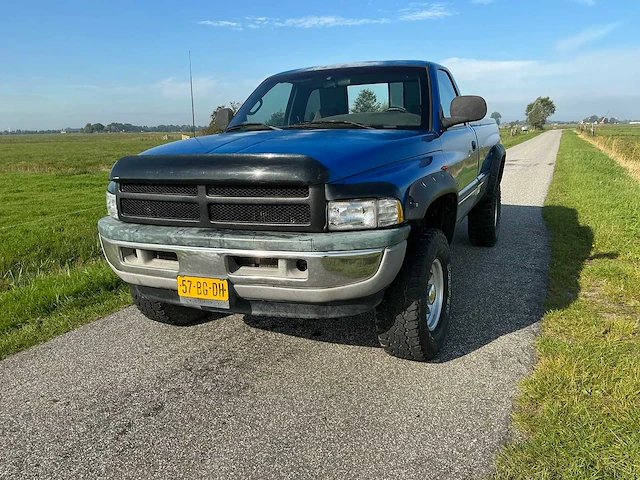 1998 dodge ram 2500 4x4 5.9 ltr. cummins bedrijfswagen - afbeelding 14 van  26