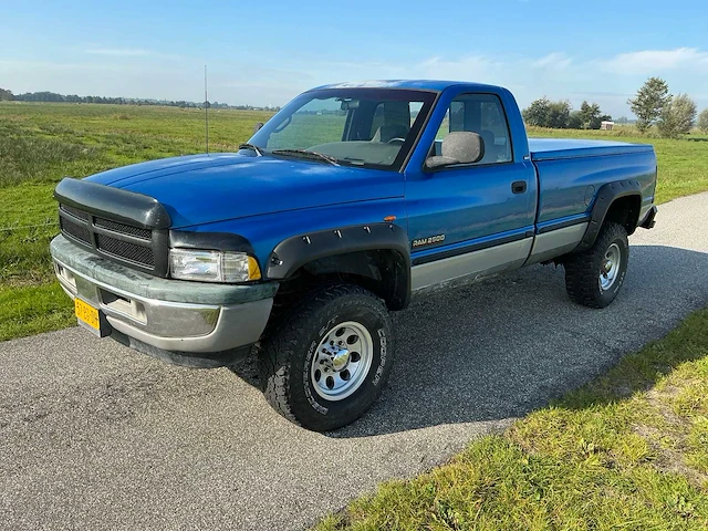 1998 dodge ram 2500 4x4 5.9 ltr. cummins bedrijfswagen - afbeelding 6 van  26