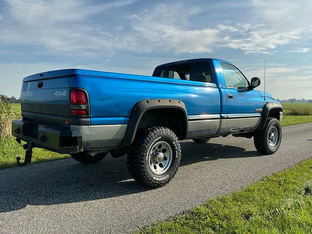 1998 dodge ram 2500 4x4 5.9 ltr. cummins bedrijfswagen - afbeelding 24 van  26