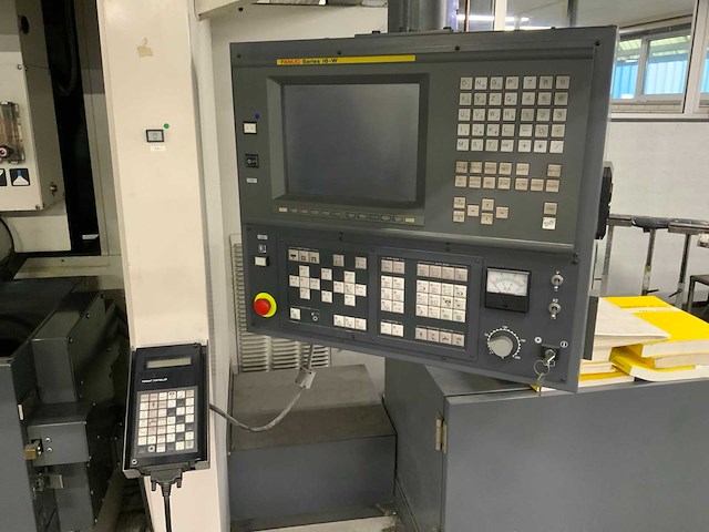 1998 fanuc robocut a-0c draadvonkmachine - afbeelding 12 van  16