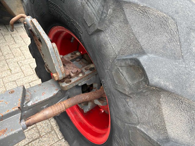 1998 fendt farmer 311 vierwielaangedreven landbouwtractor - afbeelding 2 van  32