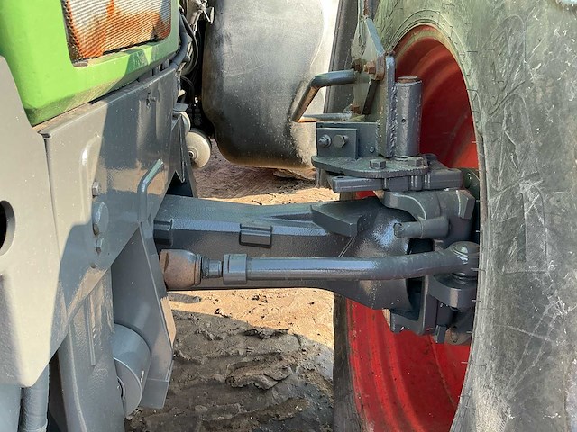 1998 fendt favorit 824 vierwielaangedreven landbouwtractor - afbeelding 5 van  18