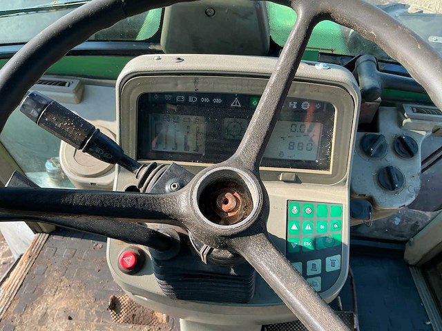 1998 fendt favorit 824 vierwielaangedreven landbouwtractor - afbeelding 12 van  18