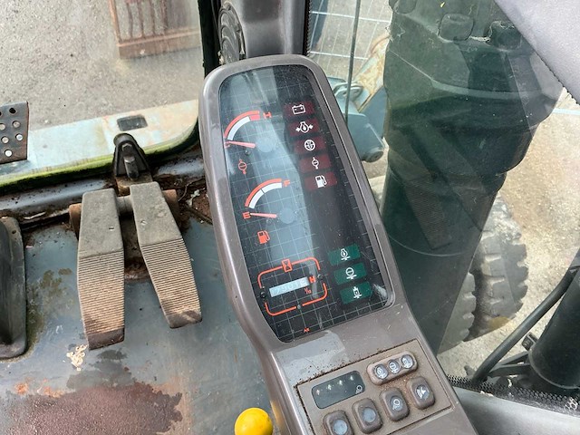 1998 fiat-hitachi fh 130w.3 banden graafmachine - afbeelding 2 van  59