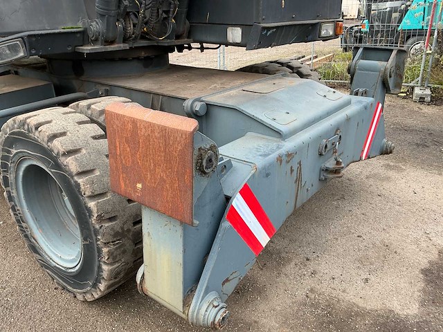 1998 fiat-hitachi fh 130w.3 banden graafmachine - afbeelding 44 van  59