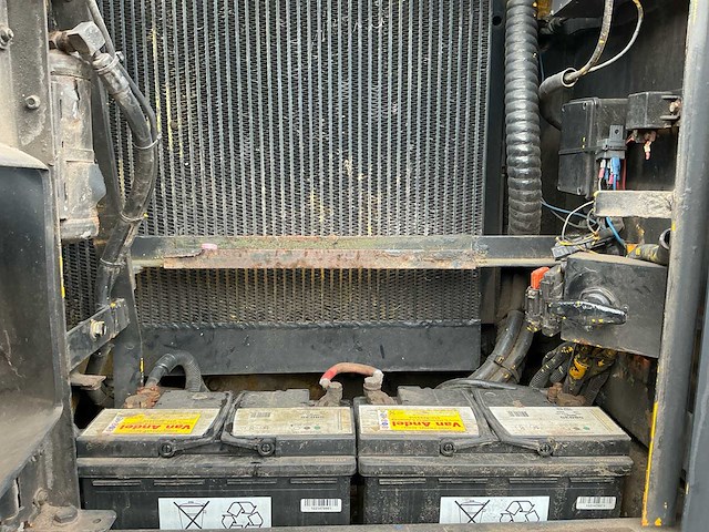 1998 fiat-hitachi fh 130w.3 banden graafmachine - afbeelding 49 van  59