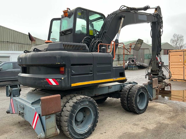 1998 fiat-hitachi fh 130w.3 banden graafmachine - afbeelding 57 van  59