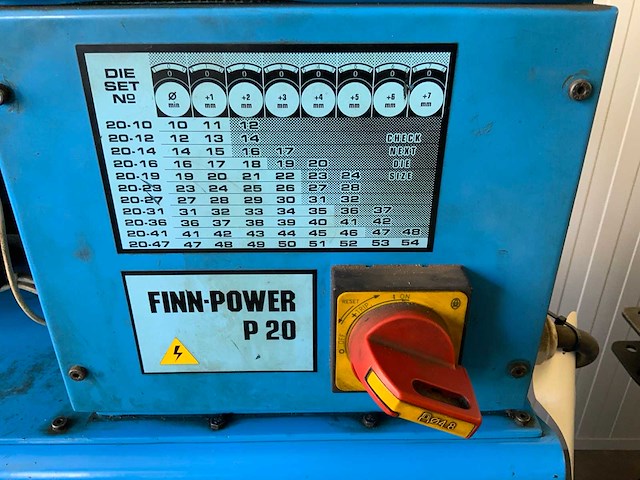 1998 finn-power p 20 hydraulische slangenpers - afbeelding 3 van  6