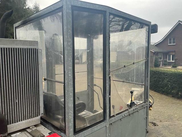 1998 hamm bb-klo-300 stobbenfreesmachine / boomstronkenfreesmachine - afbeelding 19 van  21