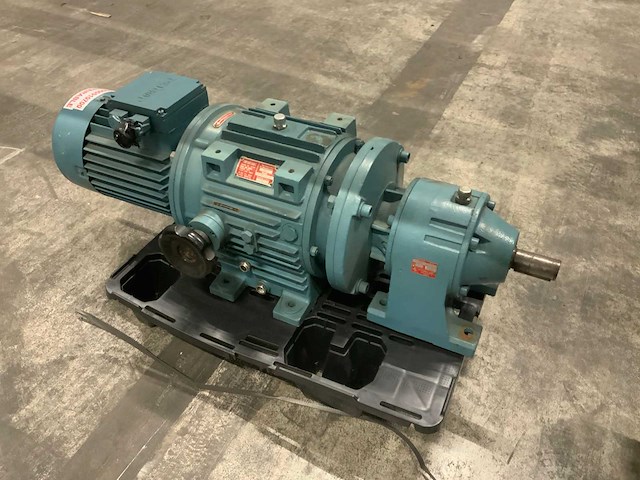 1998 hydro-mec 23 aandrijfmotor - afbeelding 2 van  5