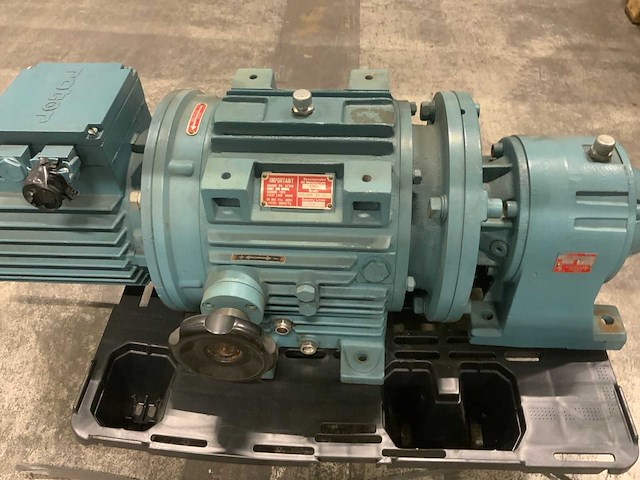 1998 hydro-mec 23 aandrijfmotor - afbeelding 3 van  5