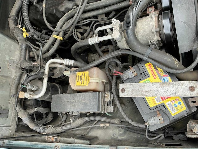 1998 jeep cherokee 4.0i sport personenauto - afbeelding 2 van  63