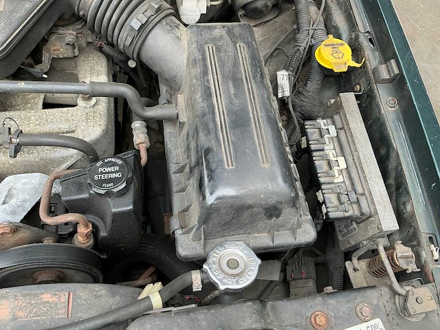 1998 jeep cherokee 4.0i sport personenauto - afbeelding 8 van  63
