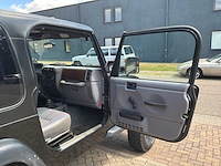 1998 jeep wrangler 4.0i hardtop personenauto - afbeelding 8 van  25