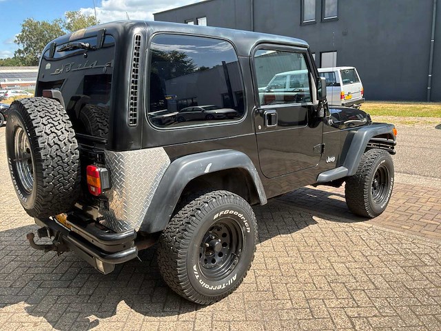 1998 jeep wrangler 4.0i hardtop personenauto - afbeelding 20 van  25