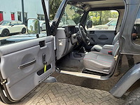 1998 jeep wrangler 4.0i hardtop personenauto - afbeelding 24 van  25