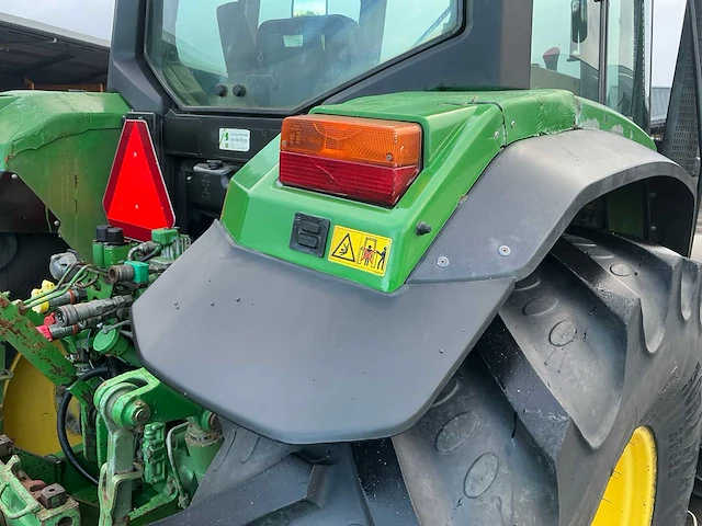 1998 john deere 6800 vierwielaangedreven landbouwtractor - afbeelding 6 van  27