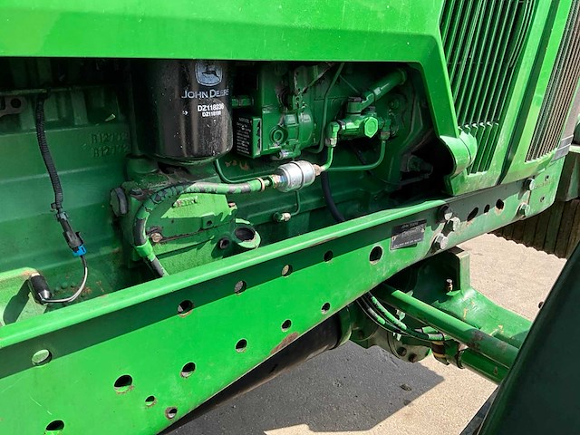 1998 john deere 7810 vierwielaangedreven landbouwtractor - afbeelding 21 van  34