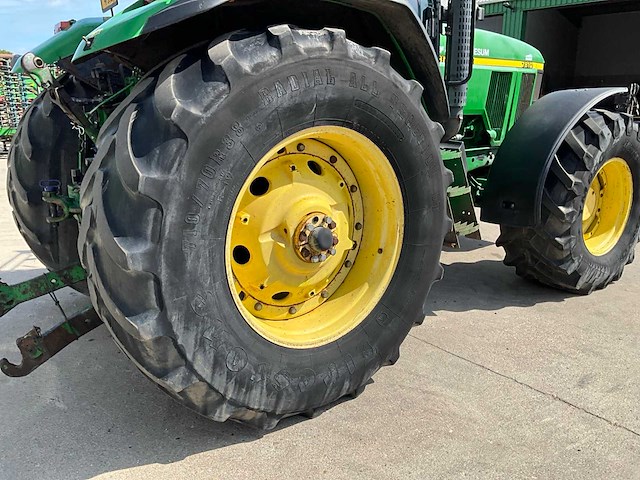 1998 john deere 7810 vierwielaangedreven landbouwtractor - afbeelding 24 van  34