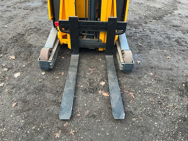 1998 jungheinrich etv14 g-710dz reach truck - afbeelding 4 van  32