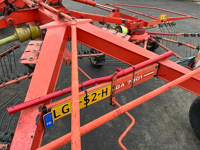 1998 kuhn ga 7301 hooischudder - afbeelding 4 van  13