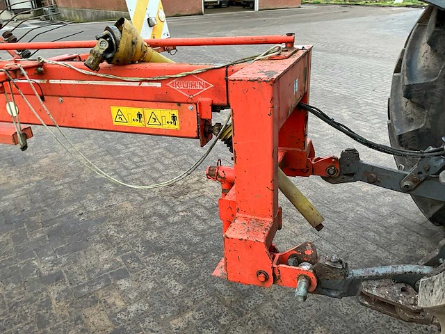 1998 kuhn ga 7301 hooischudder - afbeelding 12 van  13