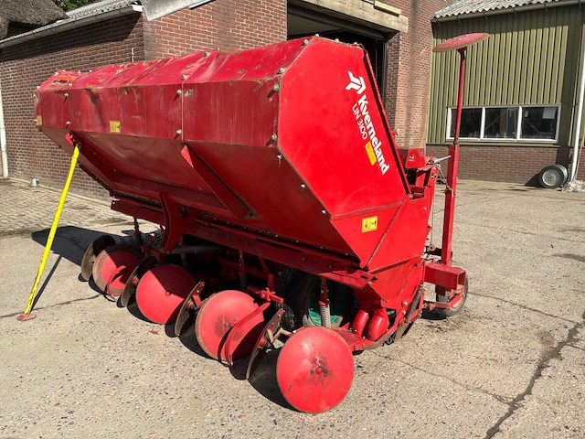 1998 kverneland un3100 aardappelpoter. - afbeelding 1 van  17