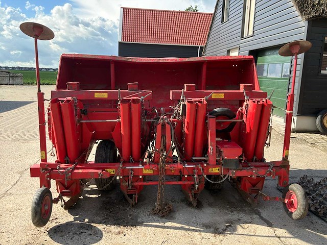 1998 kverneland un3100 aardappelpoter. - afbeelding 11 van  17
