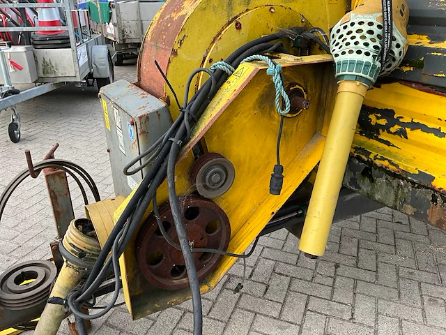 1998 kwh up&go 570 bladzuigwagen - afbeelding 10 van  12