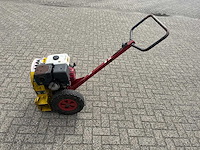 1998 kwh whirlwind 760 bladblazer – honda gx240 8 pk - afbeelding 1 van  4