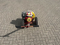 1998 kwh whirlwind 760 professionele blad- en terreinblazer – honda benzinemotor - afbeelding 4 van  6