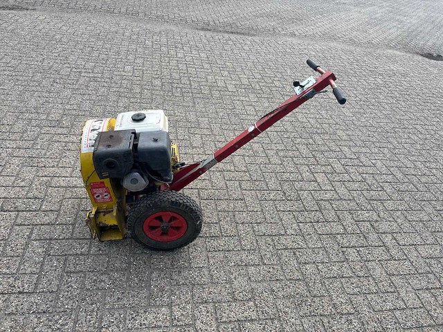 1998 kwh whirlwind 760 professionele blad- en terreinblazer – honda benzinemotor - afbeelding 4 van  6