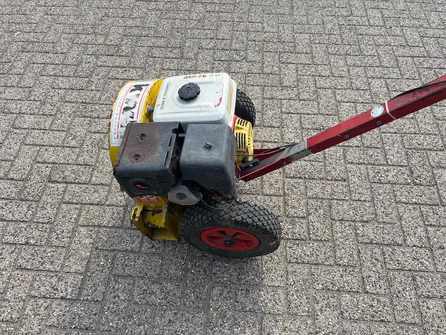 1998 kwh whirlwind 760 professionele blad- en terreinblazer – honda benzinemotor - afbeelding 2 van  6