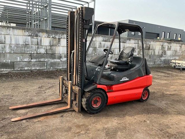 1998 linde e30-01 vorkheftruck - afbeelding 1 van  21