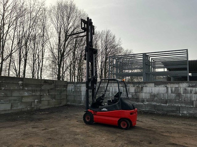 1998 linde e30-01 vorkheftruck - afbeelding 18 van  24
