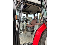 1998 massey ferguson 6140 dynashift vierwielaangedreven landbouwtractor met strodekker - afbeelding 4 van  37