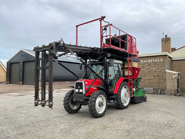 1998 massey ferguson 6140 dynashift vierwielaangedreven landbouwtractor met strodekker - afbeelding 1 van  37