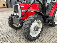 1998 massey ferguson 6140 dynashift vierwielaangedreven landbouwtractor met strodekker - afbeelding 14 van  37