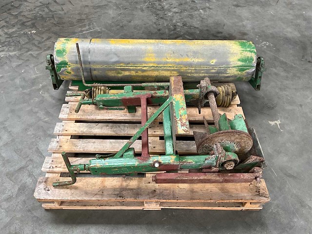 1998 massey ferguson 6140 dynashift vierwielaangedreven landbouwtractor met strodekker - afbeelding 30 van  37