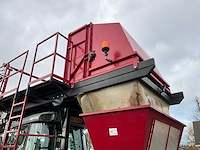 1998 massey ferguson 6140 dynashift vierwielaangedreven landbouwtractor met strodekker - afbeelding 35 van  37