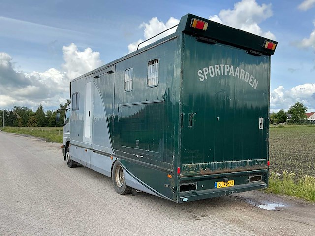 1998 mercedes-benz vrachtwagen - afbeelding 54 van  58