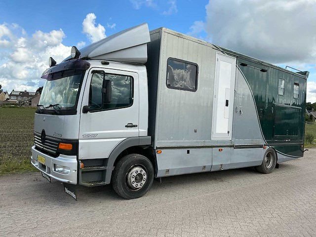1998 mercedes-benz vrachtwagen - afbeelding 1 van  58