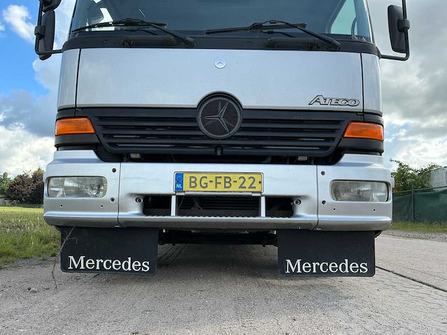 1998 mercedes-benz vrachtwagen - afbeelding 13 van  58