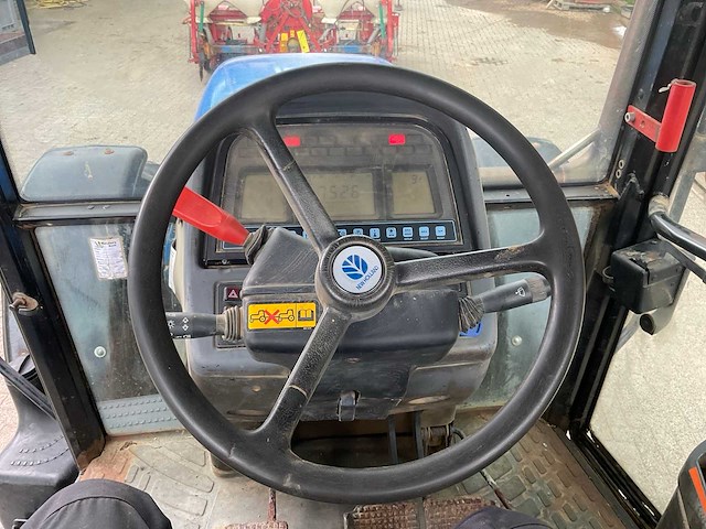 1998 new holland 8160 vierwielaangedreven landbouwtractor - afbeelding 12 van  22