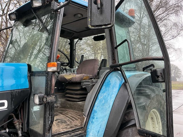 1998 new holland 8160 vierwielaangedreven landbouwtractor - afbeelding 27 van  34